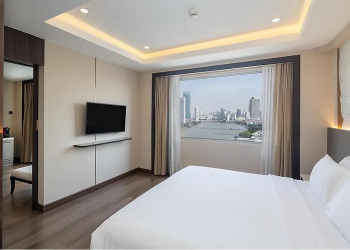 Ramada Plaza By Wyndham Bangkok Menam Riverside